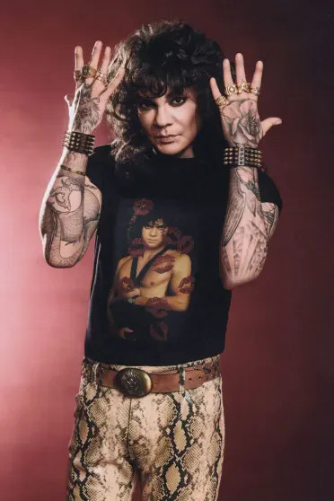 Шуба, цепи и кожаные брюки: Филипп Киркоров снялся для модного бренда philipp kirkorov,алесь кафельников,Виктория Шелягова,москвичка,журнал,Филипп Киркоров