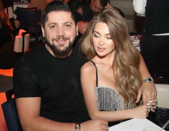 Cменила мошенника на уголовника: как сейчас выглядит и чем занимается Евгения Феофилактова из шоу «Дом 2» Евгения, после, проекте, Гусев, Феофилактова, только, Антона, отношения, всего, Антон, время, вместе, проекта, стала, замуж, парень, вышла, несколько, жизни, девушка