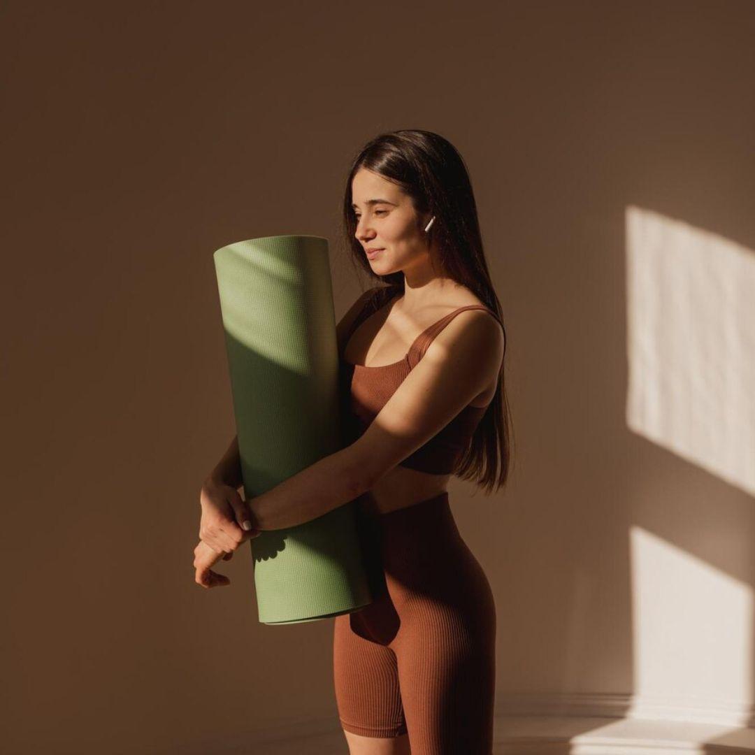 Для пресса и тазового дна: 5 упражнений, которые можно делать после родов без вреда для здоровья тазовое, минутыПовторение, живота, выполнение, через, выдохе, после, напрягите, можно, затем, мягко, выполнять, мышцы, упражнения, восстановления, улучшить, спине, положение, родовфотосоциальные, секунда