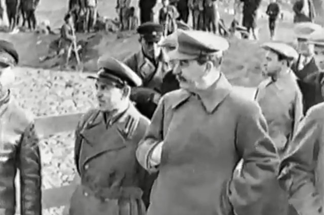 Иосиф Сталин на строительстве канала Москва-Волга. 22 апреля 1937 г.