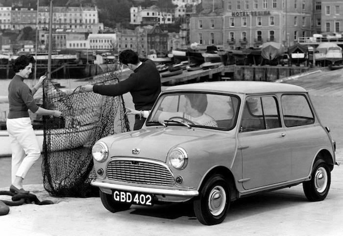 Austin Mini - автомобиль №1 в Англии.