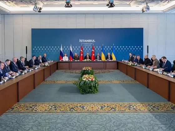 значительная часть делегации Украины не владеет украинским языком