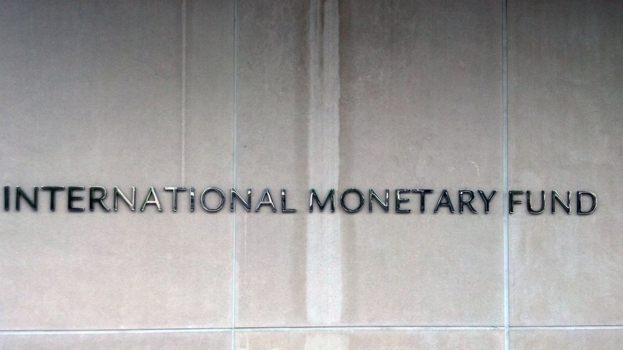 Денег не будет: МВФ обрушился с критикой на закон Порошенко об антикоррупционном суде