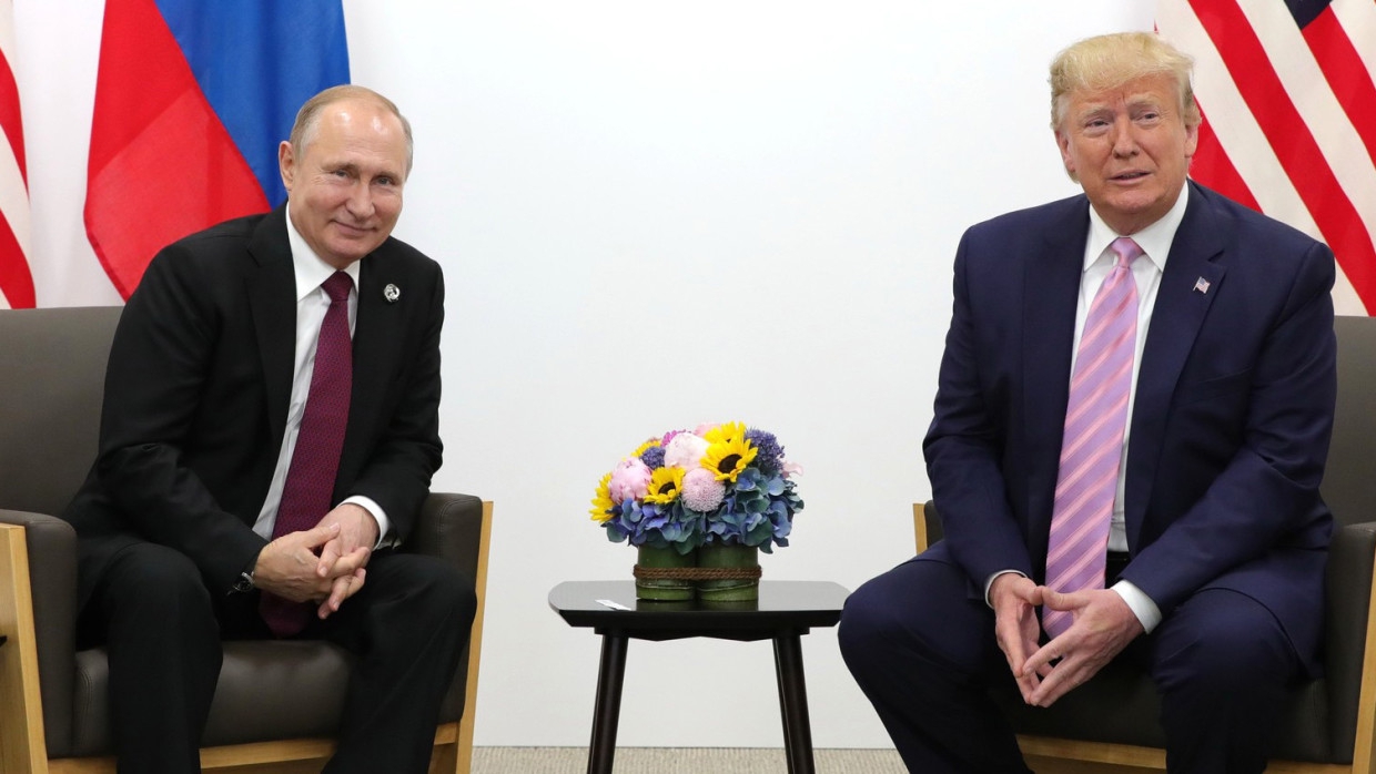 Трамп назвал конструктивными свои отношения с Путиным Политика