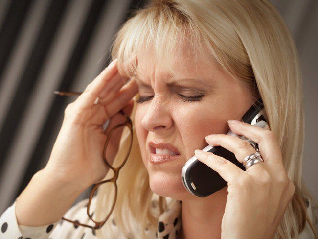 После 1 минуты телефонный разговор может вредно сказываться на здоровье