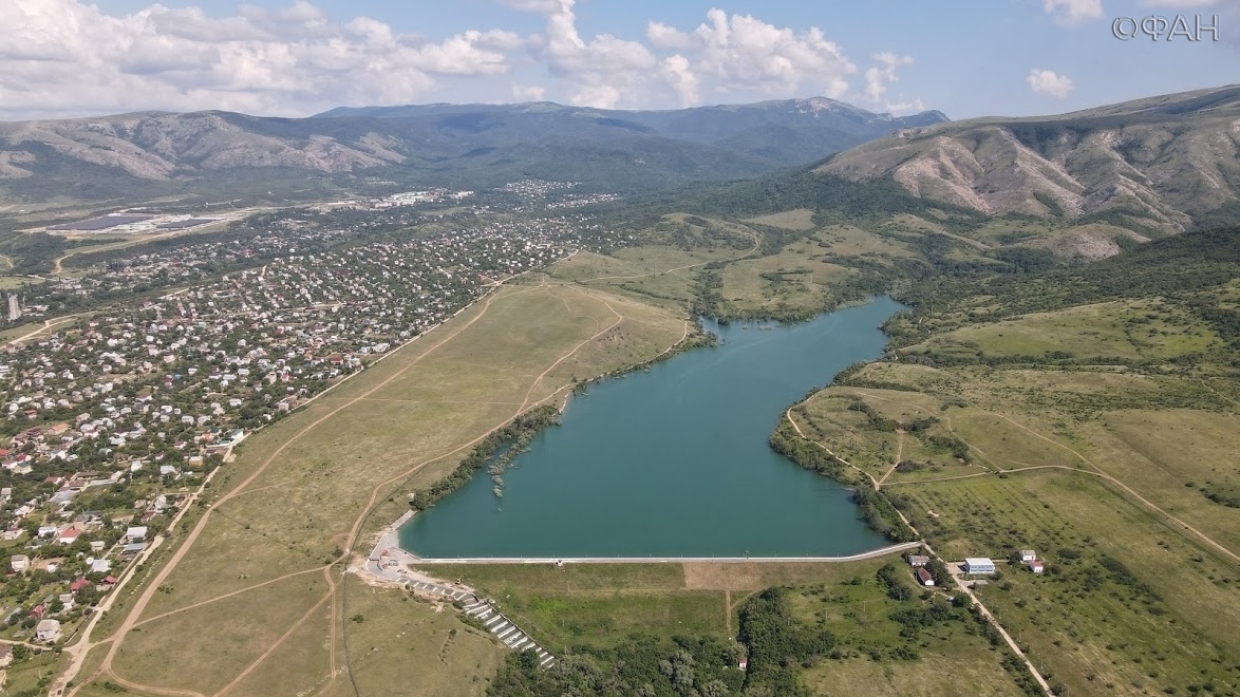 Крымский блогер показал, как сейчас выглядит некогда пересохшее Аянское водохранилище Общество