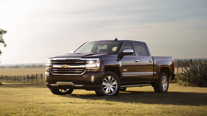 Достойный и выносливый Chevrolet Silverado.