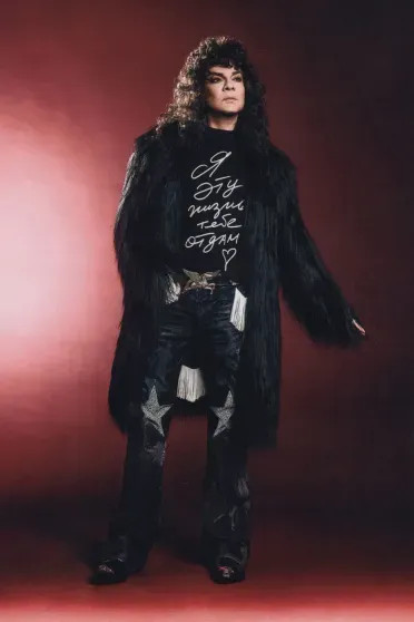 Шуба, цепи и кожаные брюки: Филипп Киркоров снялся для модного бренда philipp kirkorov,алесь кафельников,Виктория Шелягова,москвичка,журнал,Филипп Киркоров