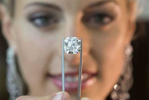 В космосе обнаружен алмаз размером с Землю