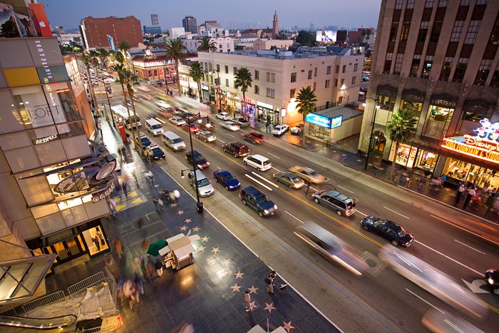 Голливудский бульвар, вдохновивший Джонатана Лоутона написать трагедию о наркоманке. wikipedia