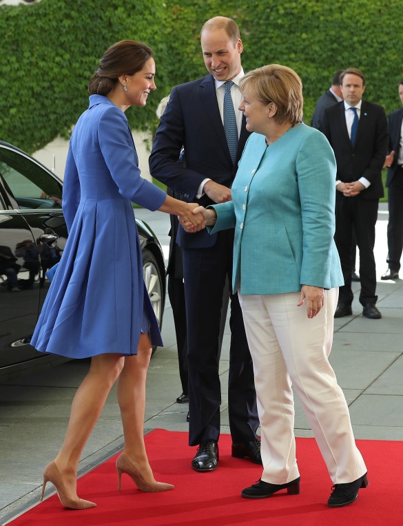 Кейт Миддлтон, Принц Уильям и Ангела Меркель. Фото: Sean Gallup/Gettyimages.ru