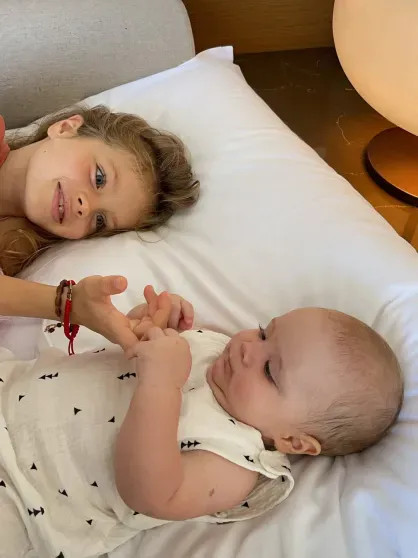 Елена Перминова показала архивные фото с дочерью от миллиардера в честь её 12-летия Перминова, дочерьюЕлена, рождения, братом, Елена, дочери, Елены, очень, Александр, после, Лебедев, который, Ариша, дочерьюАринаЕлена, растёт, детьмиЕлена, родила, Тарасом, миллиардеромМои, бойфрендом