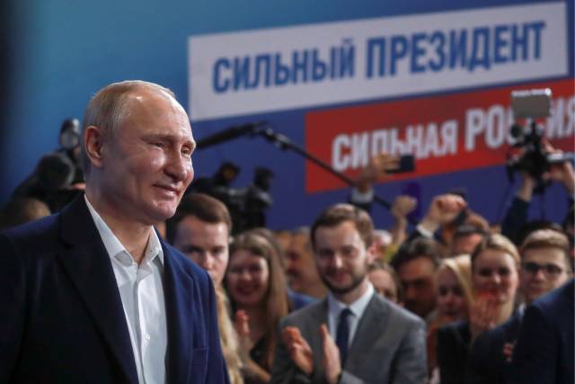 ЦИК РФ: Путин лидирует на выборах президента со значительным отрывом