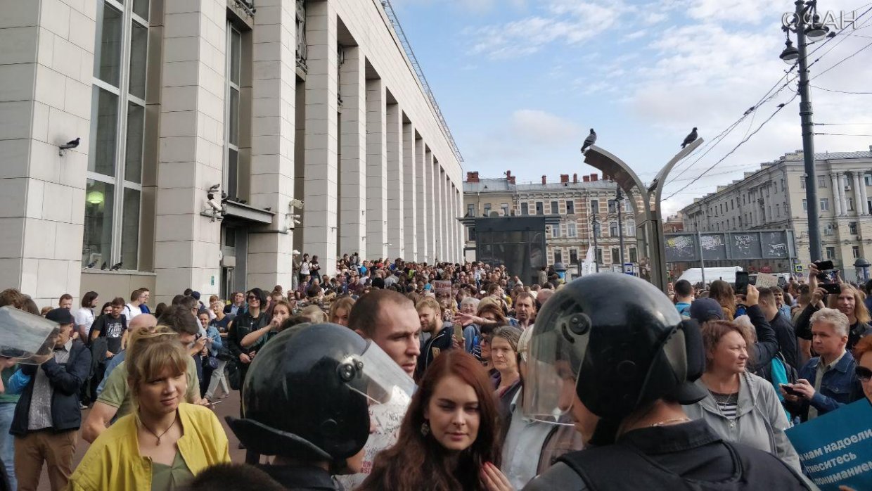 Сценарий митинга. Бунт в Питере. Волнения в Питере. Митинги в России. Леонид Волков митинг.