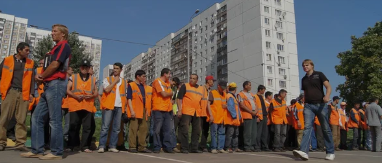 Почему нет работы в России для россиян и есть для мигрантов?