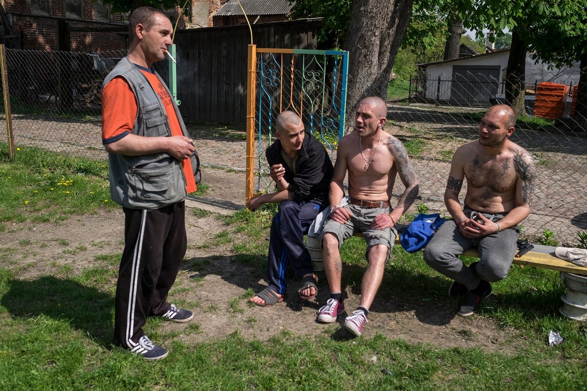 Погода в железнодорожном. Нищета в Калининграде. Население п Железнодорожный Калининградской области. В пос Железнодорожный Калининградской области мужчина угорел в доме. Новости посё Железнодорожный сегодня.