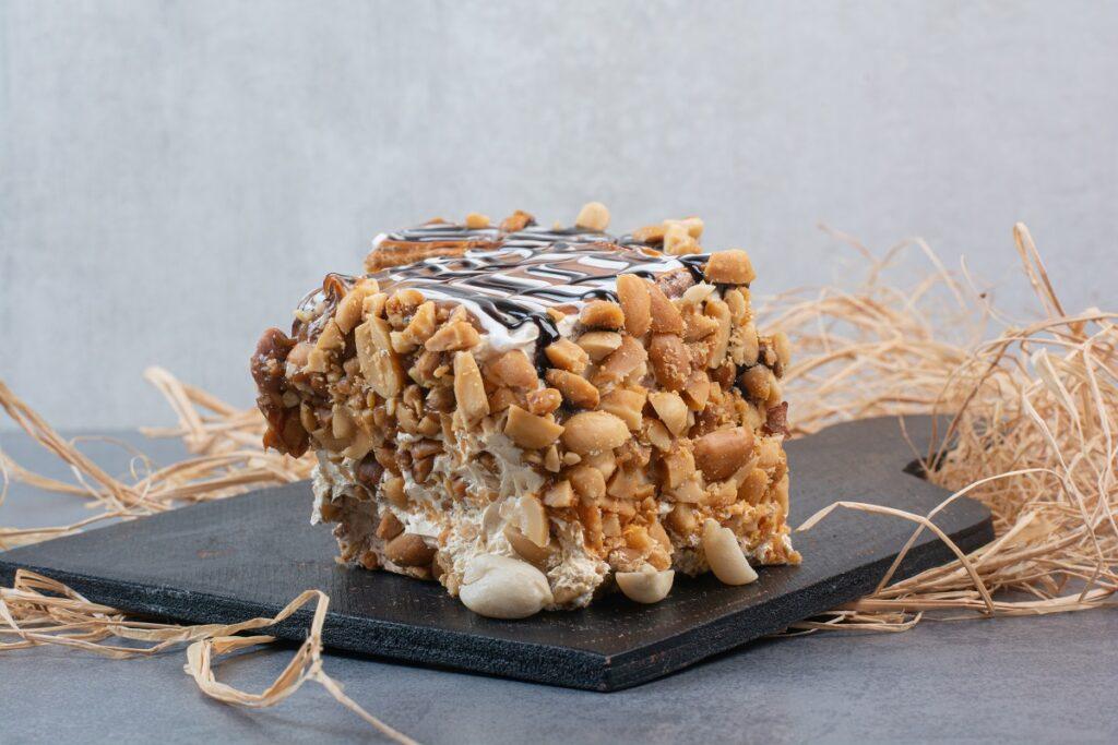 Вкус, который помнят все: готовим торт «Муравейник» по советскому рецепту