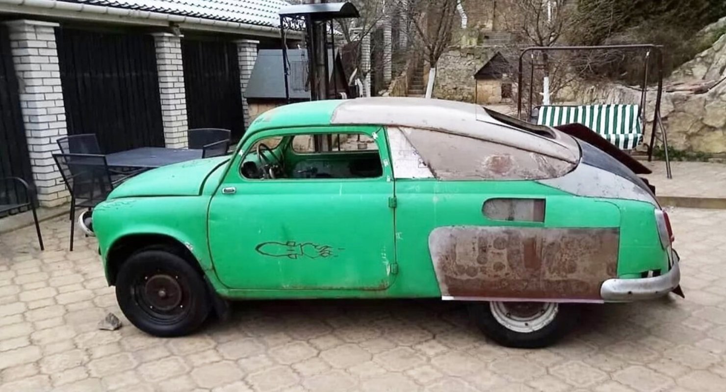 Из частей «Запорожца» и «Победы» мастера собрали необычный гибрид