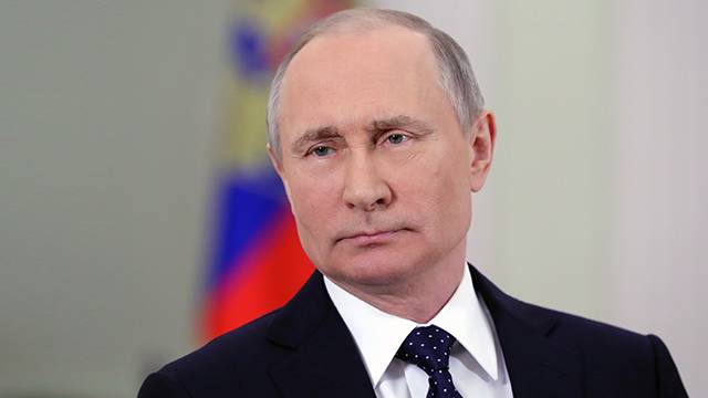 Штаб Путина считает замечательными первые данные по выборам