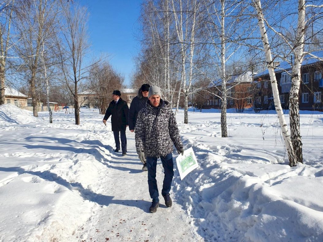 П лесной барнаул. Город Барнаул поселок Лесной. Поселок Лесной. Барнаул люди.