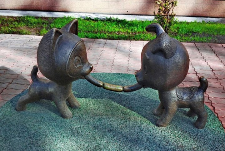 памятники которые делают мир добрее