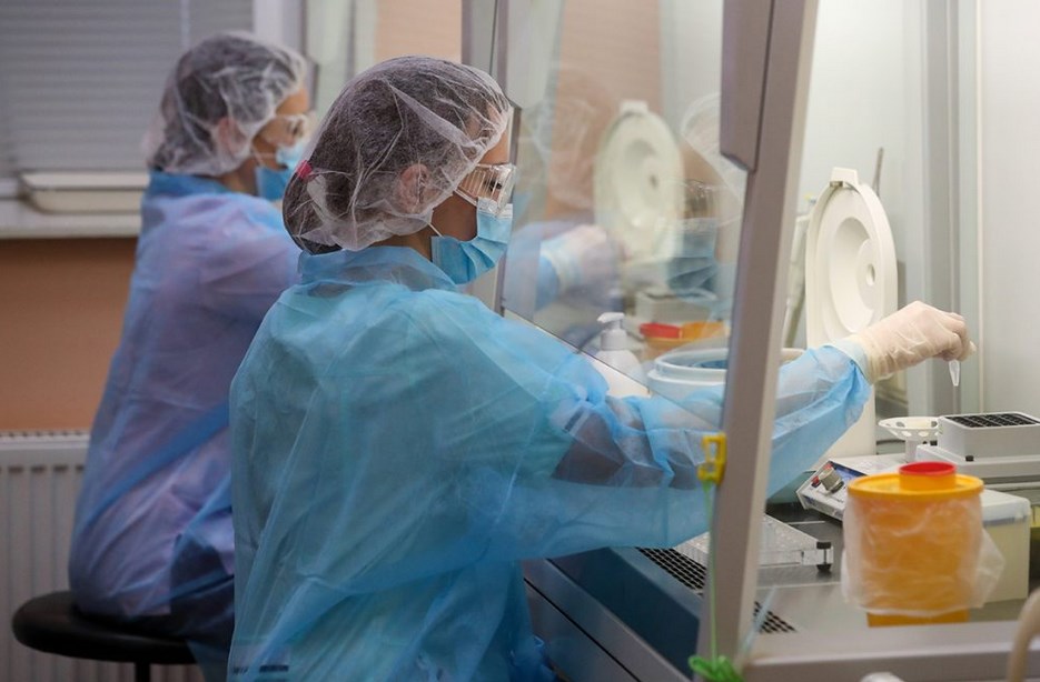 Российские ученые внедряют новые методы борьбы с коронавирусом