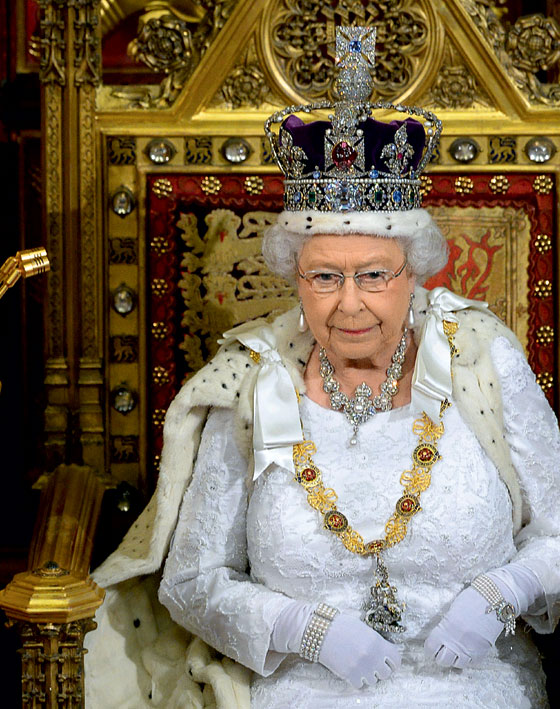 14 корон современных  действующих монархий война и мир