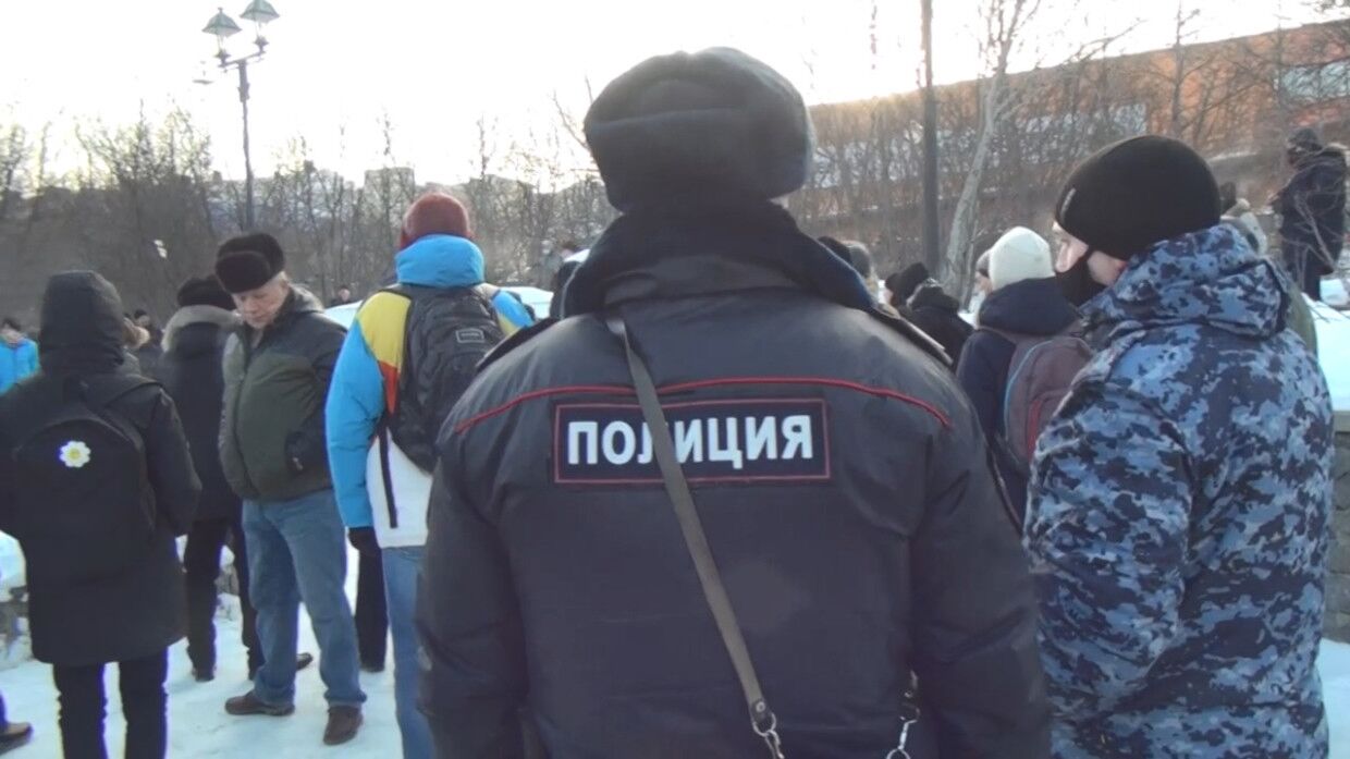 Несанкционированные митинги в поддержку Навального не вызвали интереса россиян