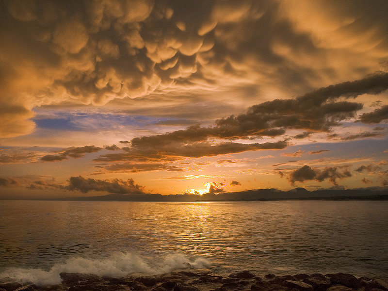 Фотография Mamma Clouds over Mediterranean Sea автор Jan Bainar на 500px