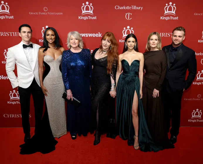 Сара Джессика Паркер, король Карл III, королева Камилла, Анна Винтур и Нина Добрев встретились на приёме в Нью-Йорке Images, Камилла, королева, Джессика, Марта, Добрев, PoolGetty, Меган, Лайонел, супруги, король, посетили, библиотеке, Шарлотта, Винтур, Тилбери, Стюарт, короля, старший, временем