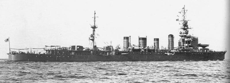 Боевые корабли. Крейсера. Цветок лотоса, опадая, плывет по воде вмф,история