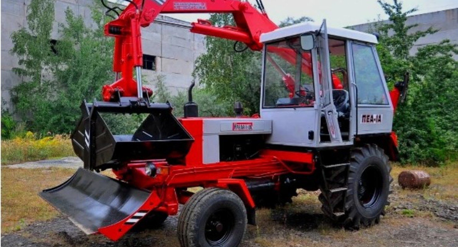 Уникальный трактор «Карпатец» три в одном: экскаватор, погрузчик и бульдозер Автомобили