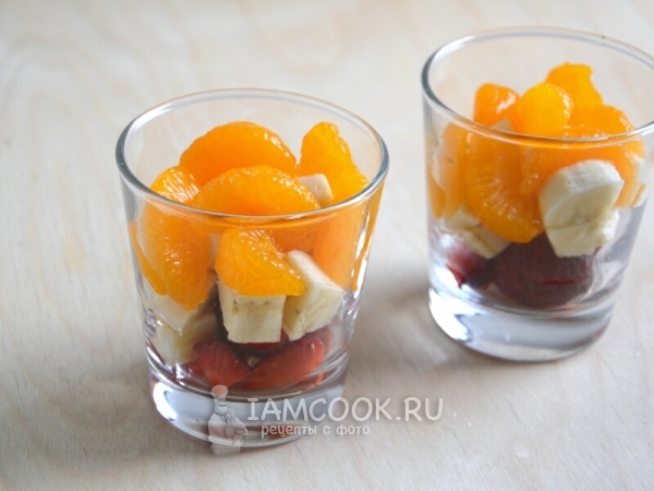 Положить мандарин