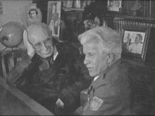 В Москву прибывает Шарль де Голль. Он пожелал, чтобы его встречал, его ДРУГ. Спустя 3 часа его искали уже тысячи! В Москву прибывает Шарль де Голль. Он пожелал, чтобы его встречал, его ДРУГ. Спустя 3 часа его искали уже тысячи! история,прикол,юмор