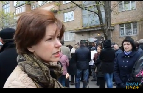 В Киеве прощались с журналистом Бузиной под лозунги "Бандиты у власти"