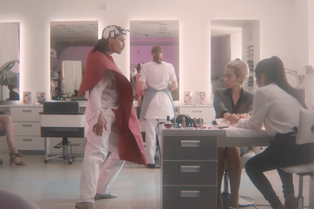 Дима Билан выпустил ностальгический клип на песню "Про белые розы" Дима Билан выпустил ностальгический клип на песню "Про белые розы" Шоу-бизнес