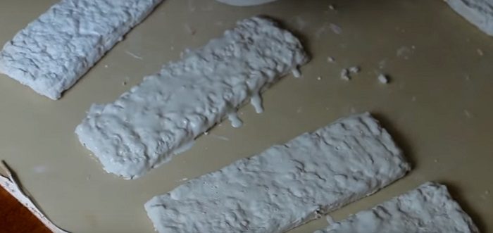 Декоративные кирпичики своими руками из яичных лотков декоративные кирпичи