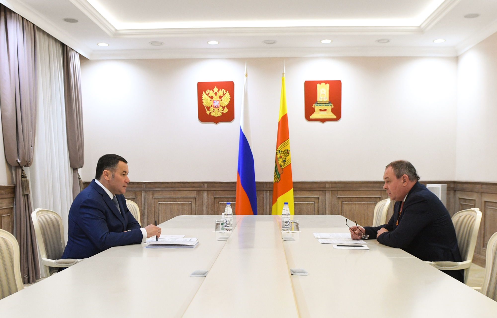 Игорь Руденя провел встречу с главой Нелидовского округа Дмитрием Лебедевым