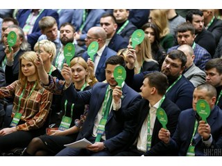 Украина-2020: «слуги народа» треснули, но майдауны сохранились