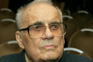 Эльдар Рязанов пошел на поправку