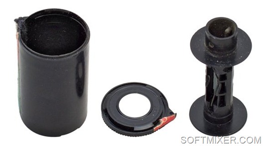 В темной комнате, под красным фонарем… В темной комнате, под красным фонарем…