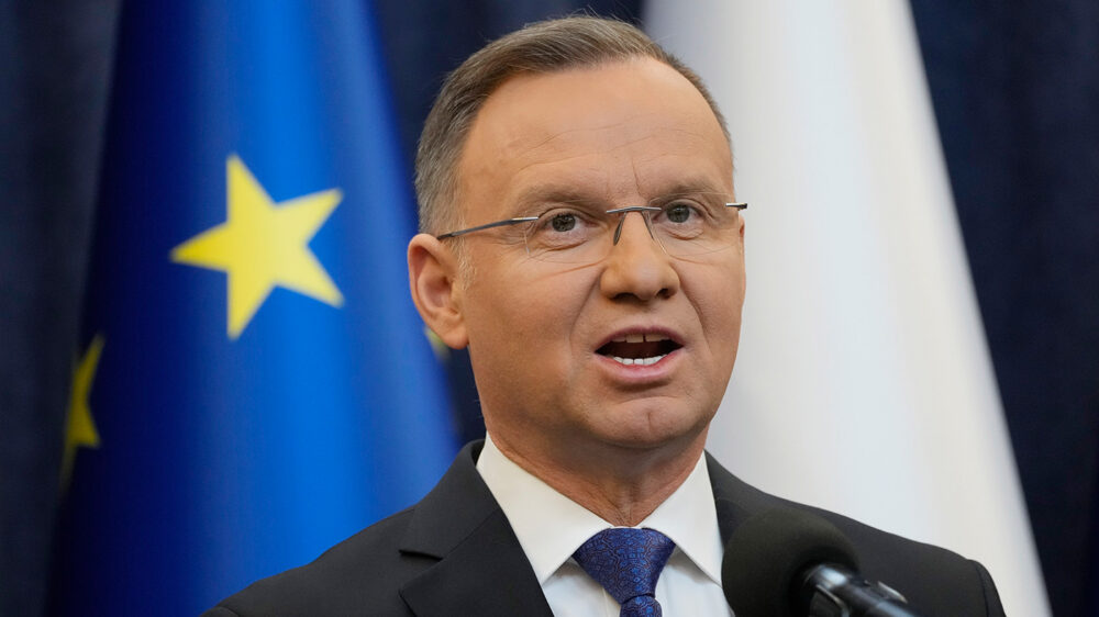 Президент Польши Дуда: решения о размещении ядерного оружия не принимались