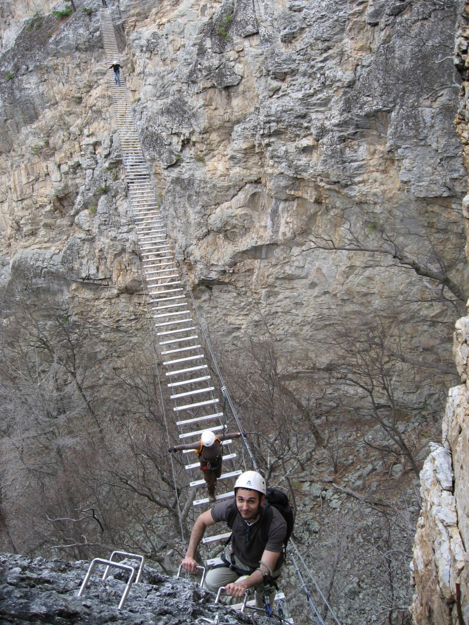 Via Ferrata - железная тропа - не дай бог кому-то на нее попасть! Via Ferrata - железная тропа - не дай бог кому-то на нее попасть!