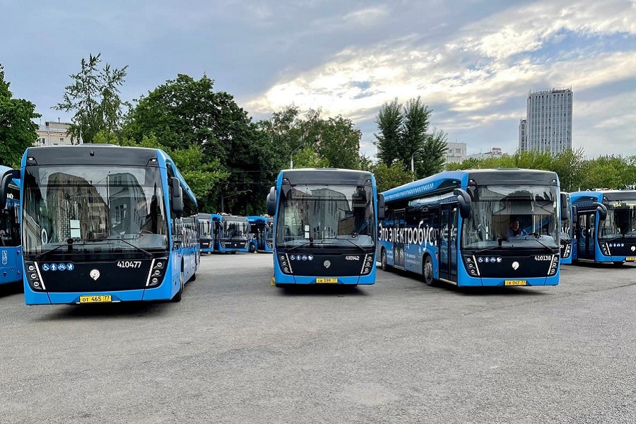Первые электробусы КАМАЗ московской сборки вышли на маршрут