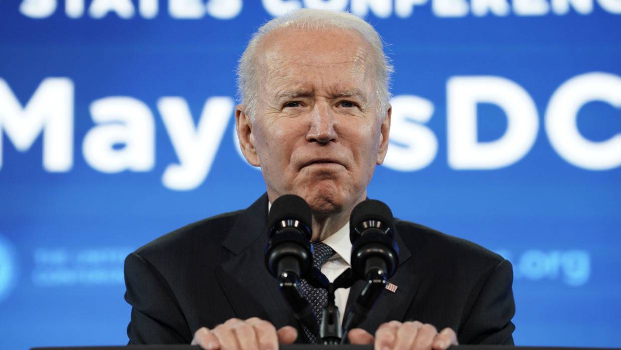 Заявления Байдена привели к укреплению российского рынка акций и курса рубля