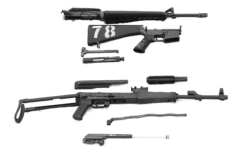 АК-47 - автомат Калашникова калибр 7,62-мм