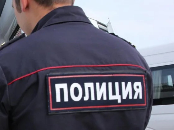 в четырех отделах полиции в Ленобласти прошли обыски