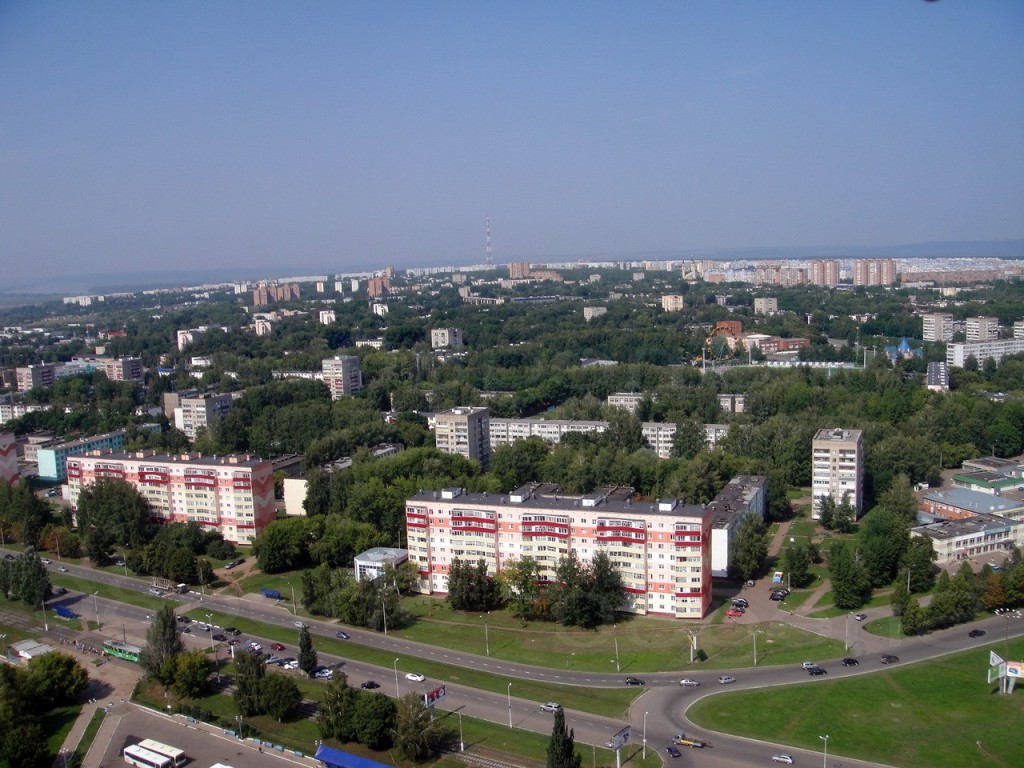 Сколько время в нижнекамске. Нижнекамск. Нижнекамск Центральная площадь. Город Нижнекамск с птичьего полета. Нижнекамск с высоты птичьего полета.