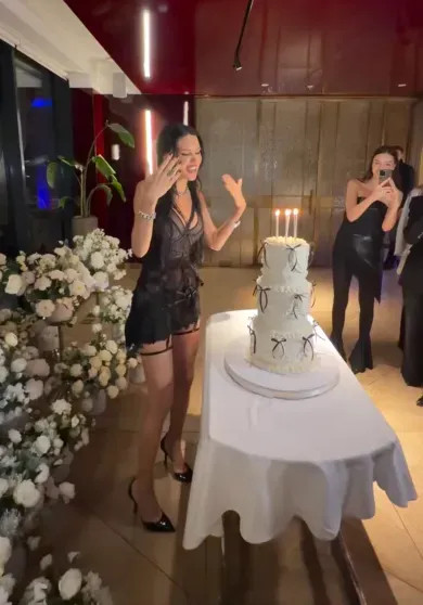 Оксана Самойлова отметила 38-летие в 