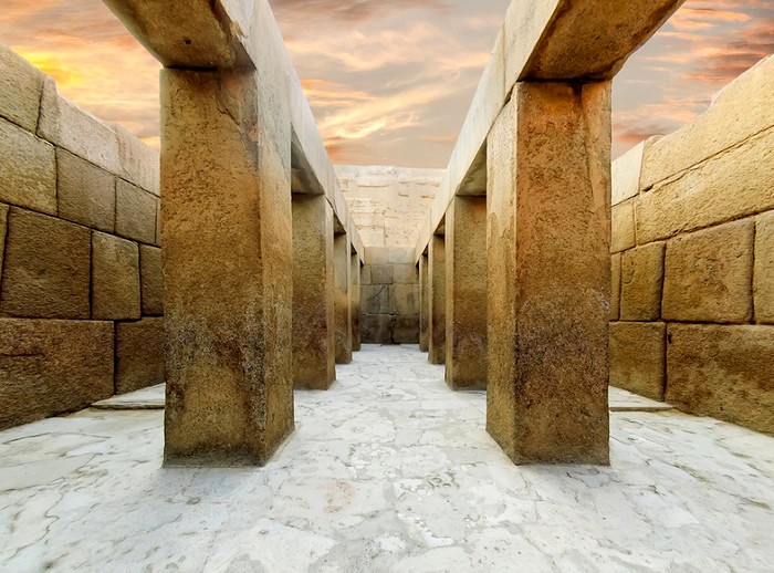 Один из самых загадочных храмов Древнего Египта. /Фото: dostoyanieplaneti.ru